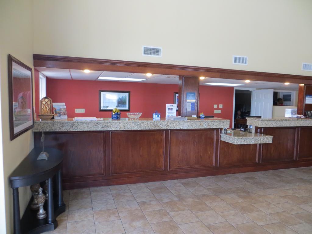 Best Western Inn Расселлвилл Экстерьер фото
