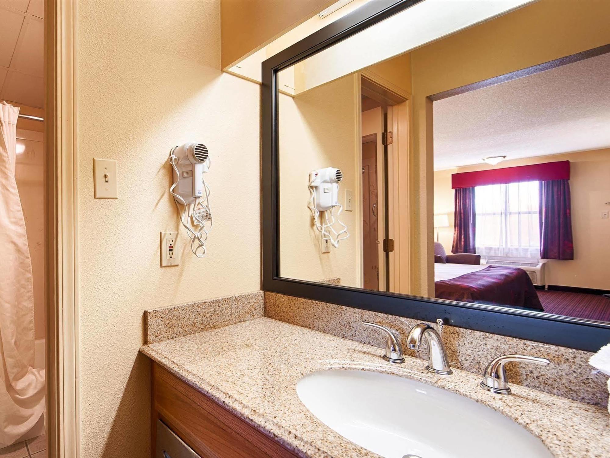 Best Western Inn Расселлвилл Экстерьер фото